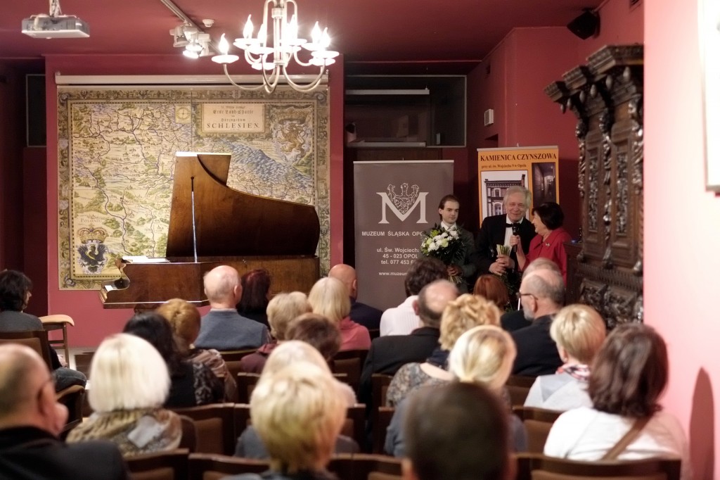en récital au musée de la Silésie d'Opole, le 11 janvier 2015, sur piano viennois Schweighofer (ca. 1870)